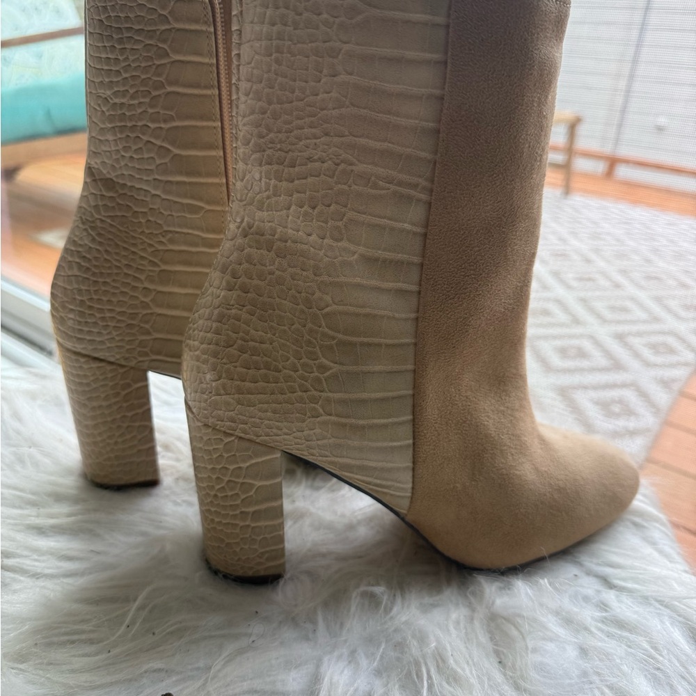 Chinese Laundry Tan Shoes